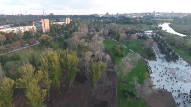 Savaştan Önce Barış Dolu Bir Kültür Parkı Huzur Dolu Mariupol — Stok video