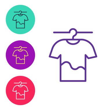 Çizgi Kurutma simgesi beyaz arkaplanda izole edildi. Temiz gömlek. Çamaşırları çamaşır mandallarıyla iple yıka. Kıyafet bakımı ve düzenlilik. Simgeleri renklendirin. Vektör