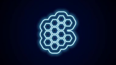 Parlayan neon hattı bal peteği simgesi siyah arkaplanda izole edildi. Bal hücrelerinin sembolü. Tatlı doğal yemek. 4K Video hareketli grafik canlandırması.