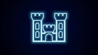 Parlayan neon hattı Castle simgesi siyah arkaplanda izole edildi. Kulesi olan bir ortaçağ kalesi. Düşmanlardan koruma. Şehrin güvenilirliği ve savunması. 4K Video hareketli grafik canlandırması.