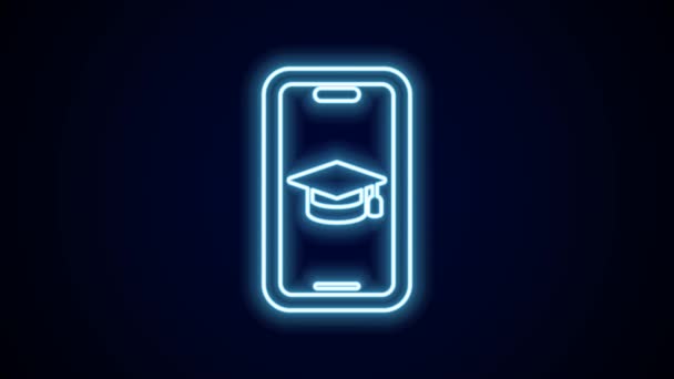 画面上のネオンライン卒業キャップを光る黒の背景に隔離されたスマートフォンのアイコン オンライン学習やEラーニングの概念 4Kビデオモーショングラフィックアニメーション — ストック動画