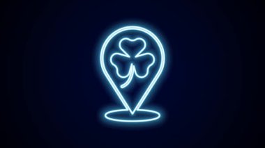 Parlayan neon hattı Clover tırabzan yaprağı simgesi siyah arkaplanda izole edildi. Aziz Patrick gününüz kutlu olsun. Ulusal İrlanda bayramı. 4K Video hareketli grafik canlandırması.