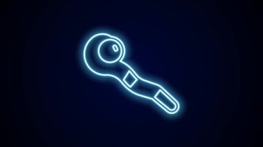 Parlayan neon hattı sihirli asa simgesi siyah arkaplanda izole edildi. Sihirli değnek, asa, değnek, değnek. 4K Video hareketli grafik canlandırması.