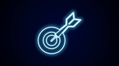 Parlayan neon çizgi klasik dart tahtası ve ok simgesi siyah arkaplanda izole edildi. Dartboard işareti. Oyun konsepti. 4K Video hareketli grafik canlandırması.