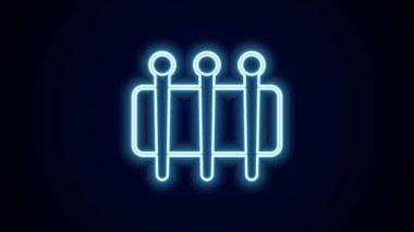 Siyah arkaplanda izole edilmiş ikon dikmek için parlayan neon hattı iğnesi. Terzi sembolü. Tekstil el sanatları tabelasını diker. Nakış aletleri. 4K Video hareketli grafik canlandırması.