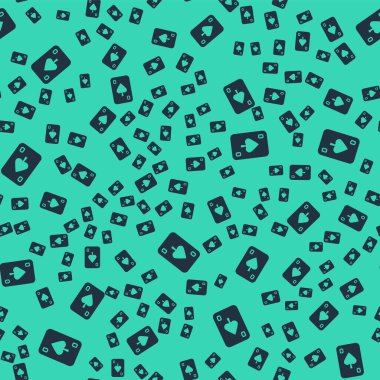 Siyah iskambil kartı simgesi yeşil arkaplanda izole edilmiş pürüzsüz desen. Kumarhane kumarı. Vektör