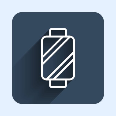 Makarna simgesine uzun gölge arkaplanı olan beyaz çizgi dikiş ipliği. İplik makarası. İplik kutusu. Mavi kare düğme. Vektör