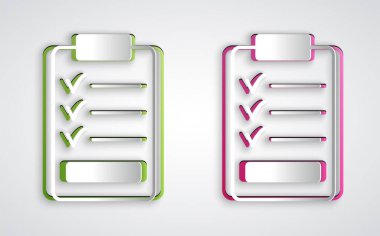 Gri arkaplanda kontrol listesi simgesi olan kağıt kesme panosu. Kontrol listesi sembolü. Anket anketi ya da anket geri bildirim formu. Kağıt sanatı tarzı. Vektör