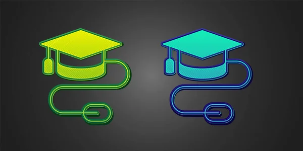 黒の背景にマウスのアイコンで緑と青の卒業キャップ 世界教育のシンボル オンライン学習やEラーニングの概念 ベクトル — ストックベクタ
