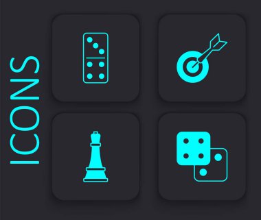 Oyun zarlarını ayarlayın Domino Klasik dart tahtası, ok ve satranç ikonu. Siyah kare düğme. Vektör.