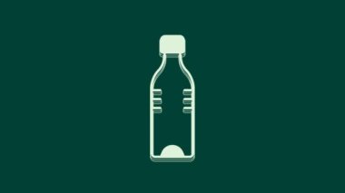 Yeşil arkaplanda beyaz bir şişe ikon izole edilmiş. Soda su içme tabelası. 4K Video hareketli grafik canlandırması.