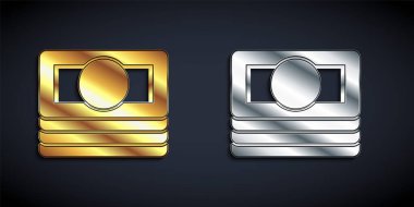 Altın ve gümüş deste kağıt para nakit ikonu siyah arka planda izole. Para desteleri. Para birimi. Uzun gölge tarzı. Vektör