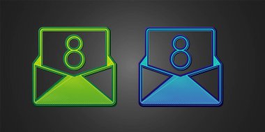 Siyah zemin üzerinde 8 Mart simgesi bulunan yeşil ve mavi zarf. Mesaj aşkım. Aşk ve romantizm mektubu. Uluslararası Mutlu Kadınlar Günü. Vektör