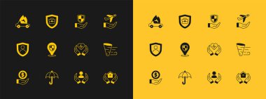 Elinde uçak, Şemsiye, hayat sigortası, konum kalkanı, kalkan, yanan araba ve ikonlu çanta. Vektör