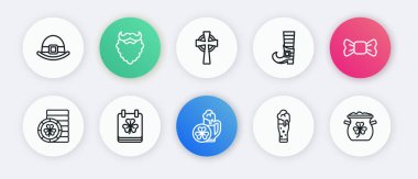 Bardak bira, papyon, altın leprikon sikke, leprikon çizme, Kelt haçı, altın paralar ve takvim ikonuyla Aziz Patricks günü. Vektör