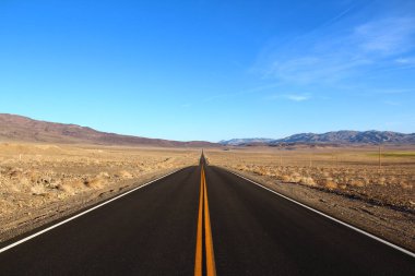 Arizona 'da sonsuz otoyol