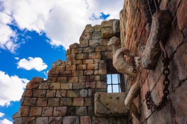 Boryspil, Kyiv bölgesi, UKRAINE-24 Mayıs 2022: 1920 'de Boryspil' de Bolşevik karşıtı ayaklanmalara katılanlar ve Knysh Anıt Parkı 'ndaki siyasi baskı mağdurları için anma işareti