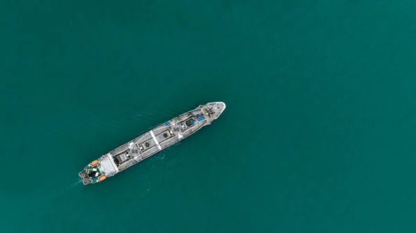 Żegluga Statek Pływający Środkowym Morzu Widok Lotu Drona — Zdjęcie stockowe