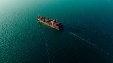 kargo konteynır gemisi ihracat malları ithal etmek ve dağıtım ürünlerini dağıtıcıya ve tüketicileri uluslararası pasifiğe ve dünya çapında hava görünümüne, 