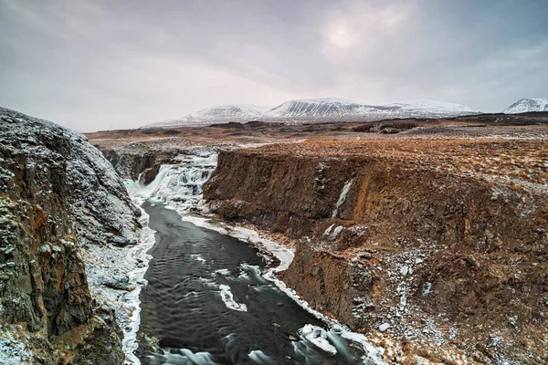 레이캬 프리스 폭포의 파노라마 겨울철에 아이슬란드 북부의 만리장성 — 스톡 사진