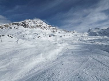 Dağların güzel manzarası