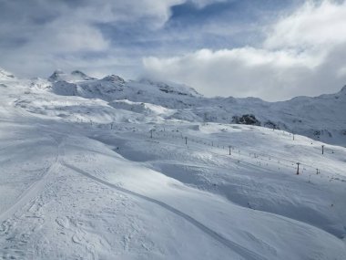 Dağların güzel manzarası