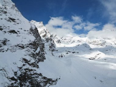 Dağların güzel manzarası
