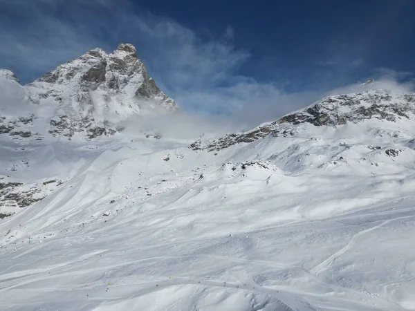 Schöne Berglandschaft Mit Schnee — Stockfoto