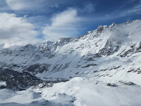 Красивий Гірський Пейзаж Снігом — стокове фото
