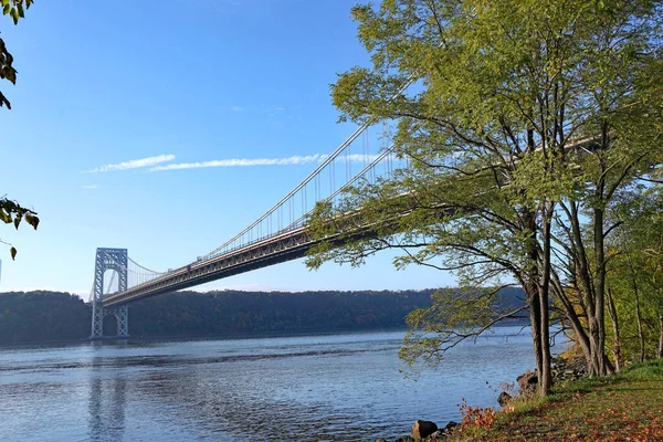 George Washington Bridge Vom Park Hudson River Aus Gesehen — Stockfoto