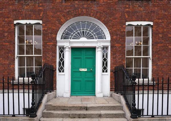 Eski Gürcü tuğlalı ev.