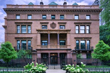 Chicago 'nun Gold Coast mahallesi, 1890' ların malikanesi apartman dairesine dönüştürülmüş.