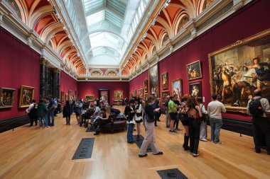 Londra, İngiltere - 22 Eylül 2024, Ulusal Sanat Galerisi, Eski Ustaların tabloları