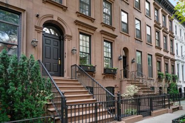 New York Şehri, geleneksel kumtaşından evler.