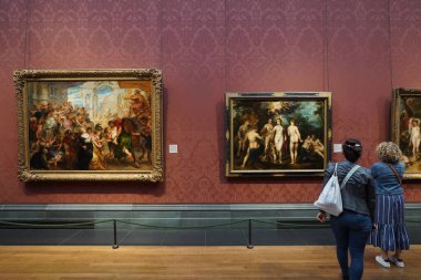 Londra 'daki Ulusal Galeri' de güzel sanatlar sergilemek.