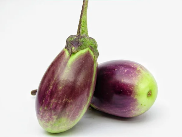 Eggplant Eller Brinjal Vit Bakgrund Närbild — Stockfoto