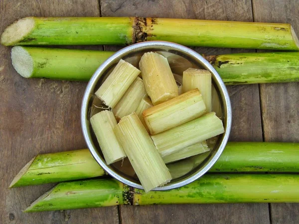 stock image Sugarcane slices in a plate top view 