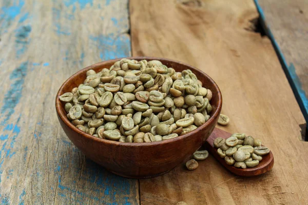 Zelené Kávové Boby Dřevěné Misce — Stock fotografie