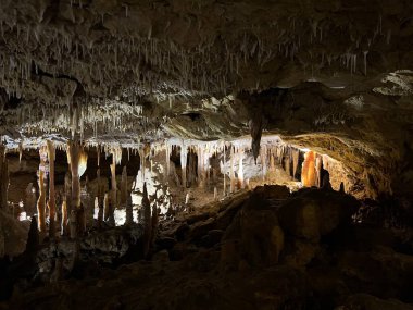 Güney Avustralya 'daki Naracoorte Mağaraları. Yüksek kalite fotoğraf