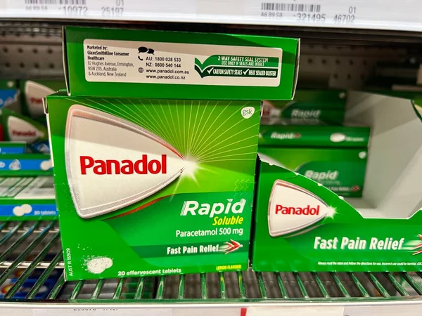 パナドール錠鎮痛剤スーパーマーケットでの販売のための薬 高品質の写真 — ストック写真