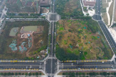 Şangay, Çin, 14 Nisan 2017. Şangay Kulesi 'nden alınan nehirle Şangay ufuk çizgisi manzarası. Yüksek kalite fotoğraf