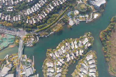 Şangay, Çin, 14 Nisan 2017. Şangay Kulesi 'nden alınan nehirle Şangay ufuk çizgisi manzarası. Yüksek kalite fotoğraf