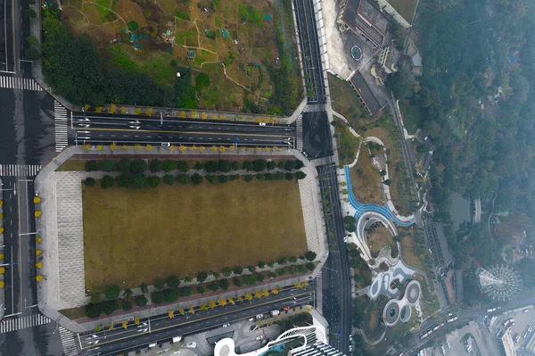 2017年4月14日 上海タワーから撮影した川と上海のスカイラインビュー 高品質の写真 — ストック写真