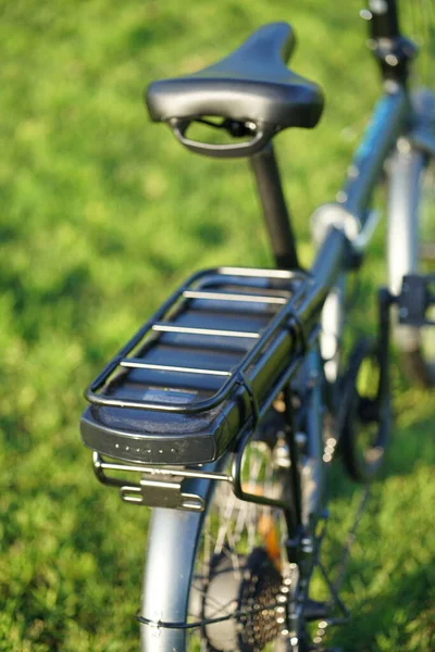 Primo Piano Del Pacco Batterie Una Moderna Bicicletta Elettrica Foto — Foto Stock