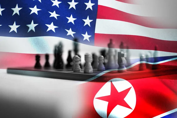 二つの旗を持つ二国間関係の概念 アメリカ合衆国と北朝鮮 高品質の写真 — ストック写真