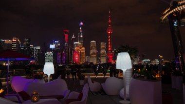 Shanghai ufuk çizgisinin güzel gece sahnesi. Yüksek kalite fotoğraf