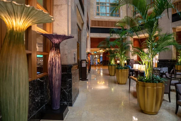 Long Bright Corridor Luxury Hotel High Quality Photo — Stock Photo, Image