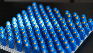 Adelaide, Avustralya. Ağustos 07, 2023. Lego figürü gibi bir uzay adamı, Lego yatırım konsepti yüksek kaliteli fotoğraf