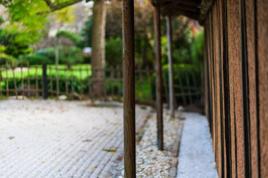 Japonya 'nın Kyoto kentindeki Myoshin-ji Tapınağı' ndaki Taizo-in Tapınağı 'ndaki kuru arazi dalgalanmaları. Yüksek kalite fotoğraf