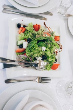 Sebzeli taze salata.